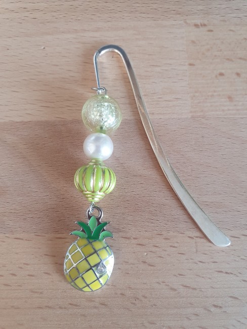 MP 1 - 20.1 - MARQUE PAGE PERLES ANANAS