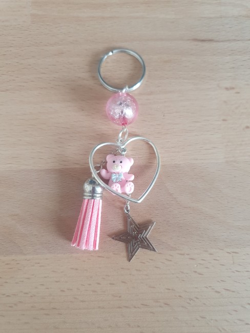 BSD 1 - 4.1 - BIJOUX DE SAC PERLES BRELOQUE COEUR POMPON ETOILE OURS ROSE