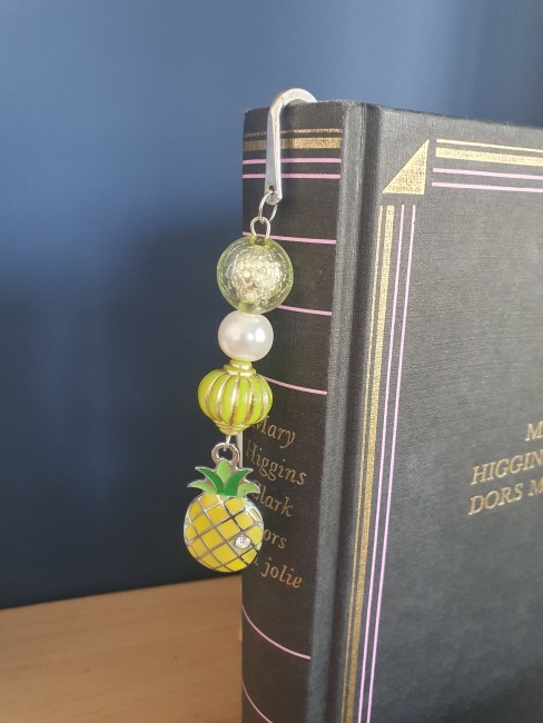 MP 1 - 20.2 - MARQUE PAGE PERLES ANANAS