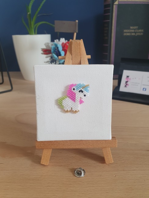 Pin's licorne tissage perles miyuki