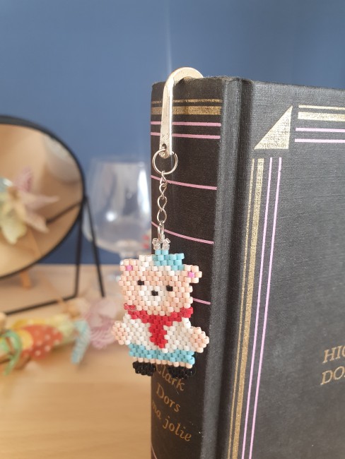 Marque-page ours et son écharpe - tissage fait main en perles Miyuki