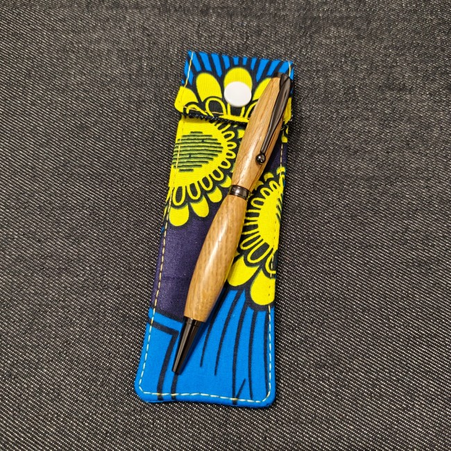 mini trousse de poche en tissu coton wax fleuri - jaune et bleu avec des rayures