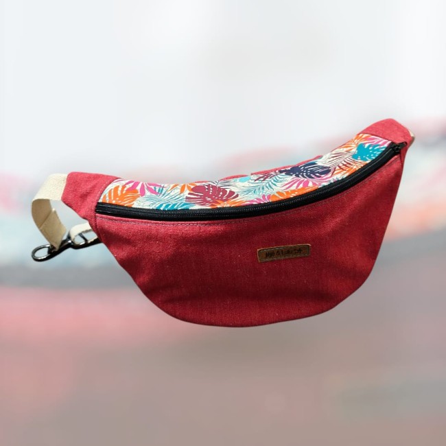 WhatsApp Image 2025-11-15 at 17.06.11 sac banane - beau et solide - rose et feuilles - multicolore - boucles en métal