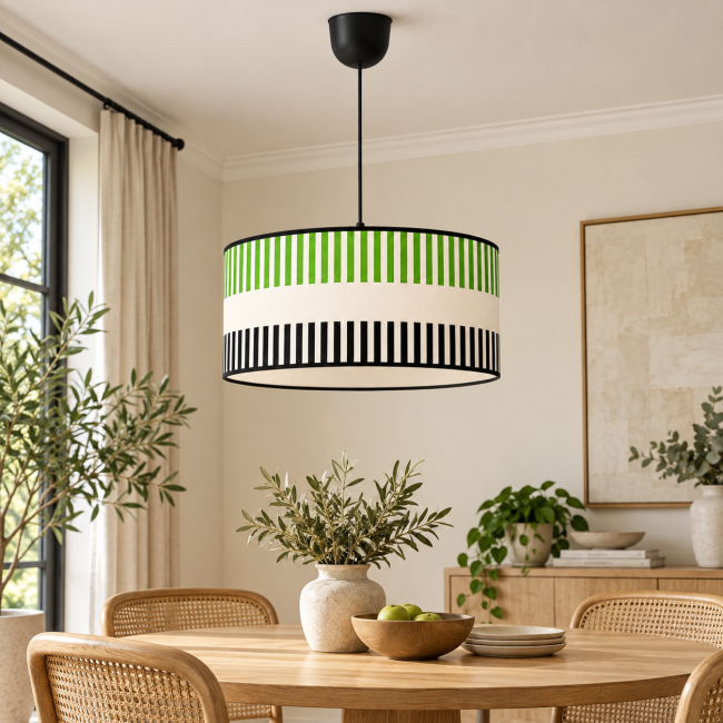 Suspension RIVAGE vert en situation dans un intérieur, motifs graphiques et finitions noires