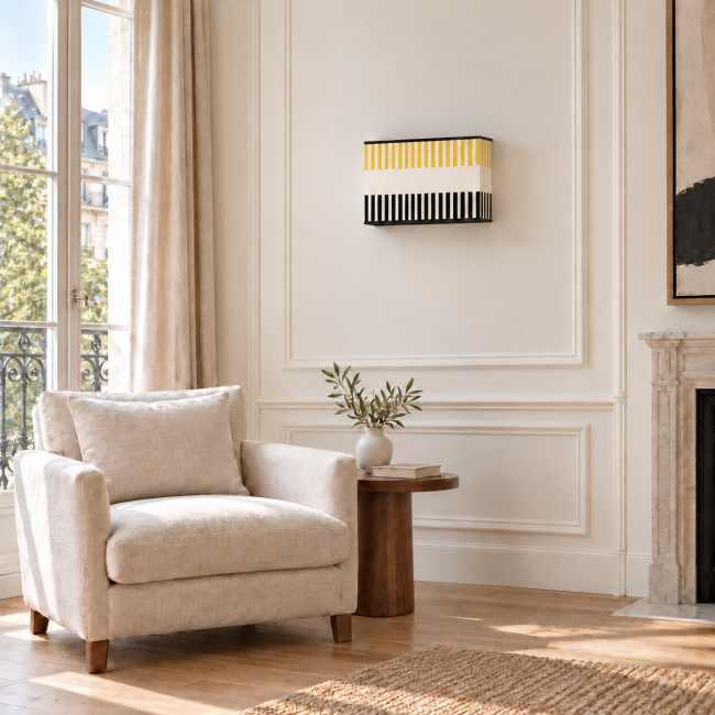RIVAGE jaune safran – ambiance intérieure Applique murale RIVAGE jaune safran éteinte en situation dans un intérieur