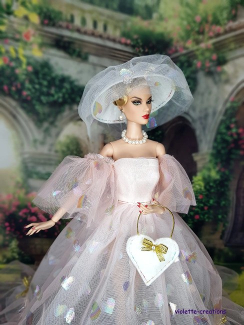 Robe princesse en tulle à cœurs brillants pour poupée Barbie avec chapeau, sac cœur et bijoux  