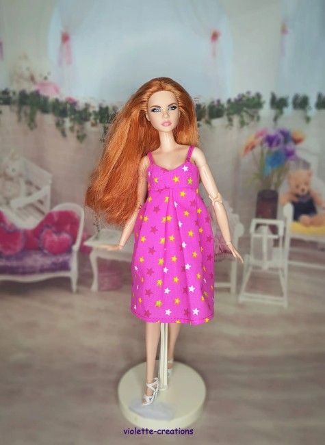 Pyjama étoilé rose en coton pour poupée Barbie avec nuisette et déshabillé – création artisanale