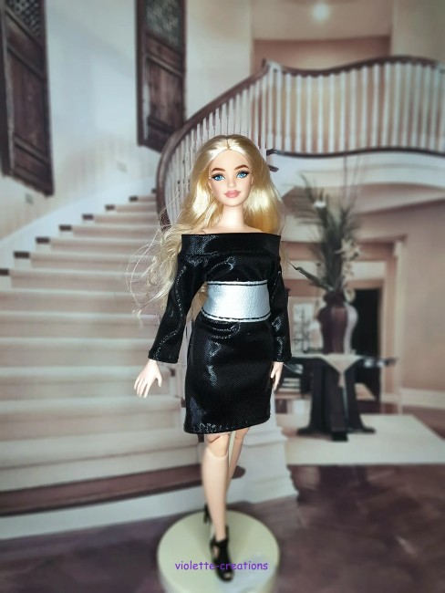 Robe de soirée noire et argentée faite main pour poupée poupée Barbie Curvy avec sac assorti