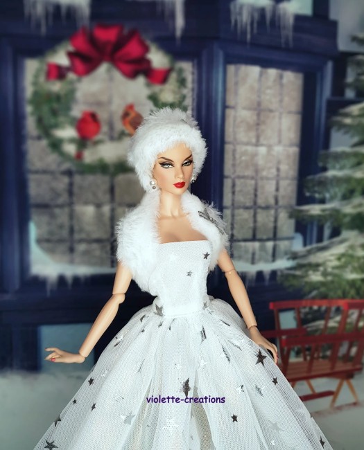 Robe princesse en organza blanc avec étoiles argentées et étole en fourrure pour poupée Barbie