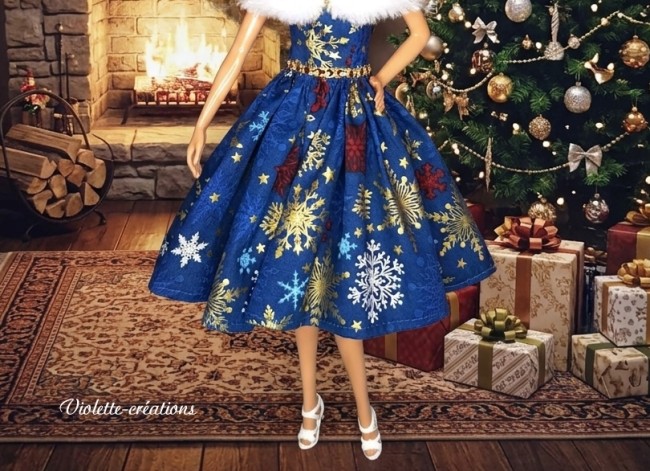 Robe de Noël pour poupée Barbie avec flocons dorés et ceinture strass