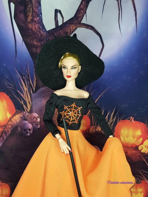 Robe de sorcière jupe évasée ornage ,justaucorps noir, balaie chapeau pour poupée barbie
