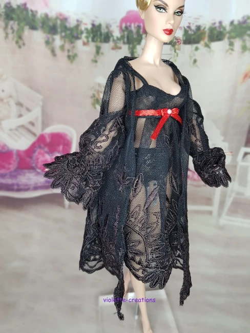 Tenue de nuit pour poupée type Barbie, déshabillé noir en dentelle et nuisette avec ruban rouge