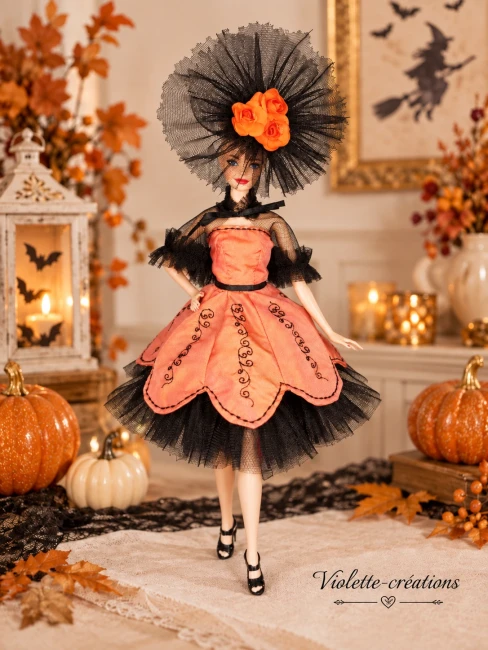 robe-halloween-poupee-barbie-violette-creations Robe Halloween orange en taffetas et tulle noir pour poupée mannequin type Barbie avec coiffe fleurie