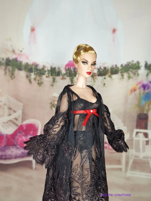 Tenue de nuit pour poupée type Barbie, déshabillé noir en dentelle et nuisette avec ruban rouge