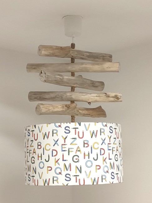 lustre bois flotté alphabet - lettres crayons école