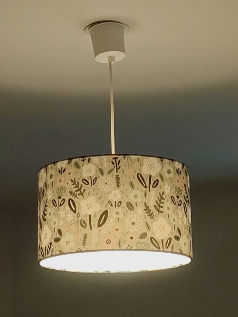 fleurs abstraites vert sauge fleurs sur fond vert sauge