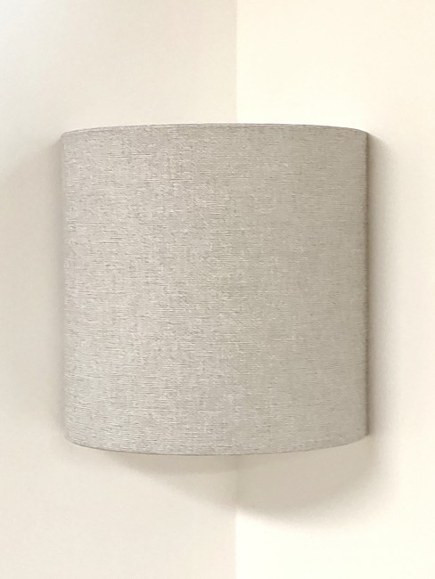 applique d'angle gris clair 