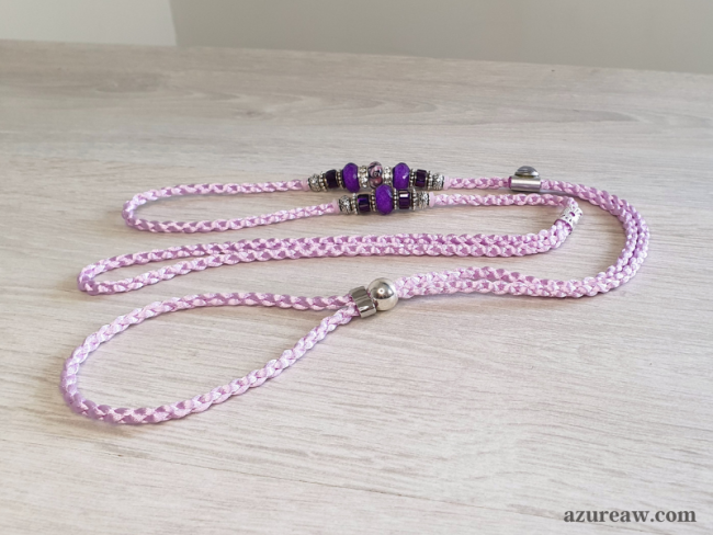 Laisse d’exposition Parme élégance Azureaw, tressage parme avec perles violette et finition argentée