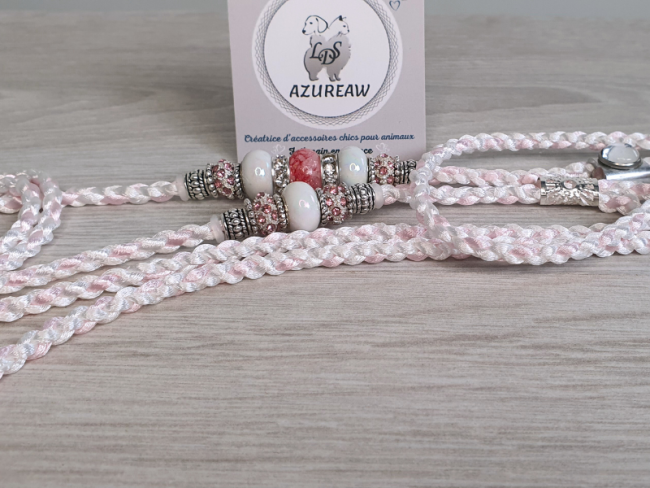 Laisse d’exposition Élégance Poudrée Azureaw, tressée blanc et rose bébé avec perles - Édition Saint-Valentin