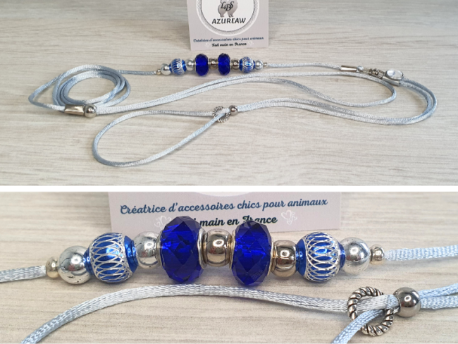 Laisse d’exposition Brume marine – Azureaw Laisse d’exposition cordon de satin gris bleu, perles marine et argentées – Azureaw