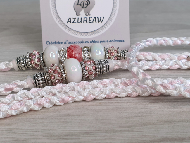 Laisse d’exposition Élégance Poudrée Azureaw, tressée blanc et rose bébé avec perles - Édition Saint-Valentin