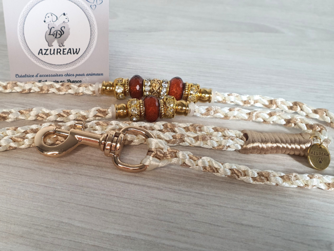 Laisse mousqueton Éclat Praliné – Ivoire & champagne avec perles dorées et chocolat | Azureaw Laisse mousqueton Éclat Praliné ivoire et champagne avec perles dorées et chocolat | Azureaw