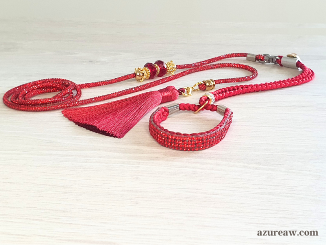 Laisse expo Signature Scintillante - Rubis impérial pour petits chiens avec collier intégré et pompon