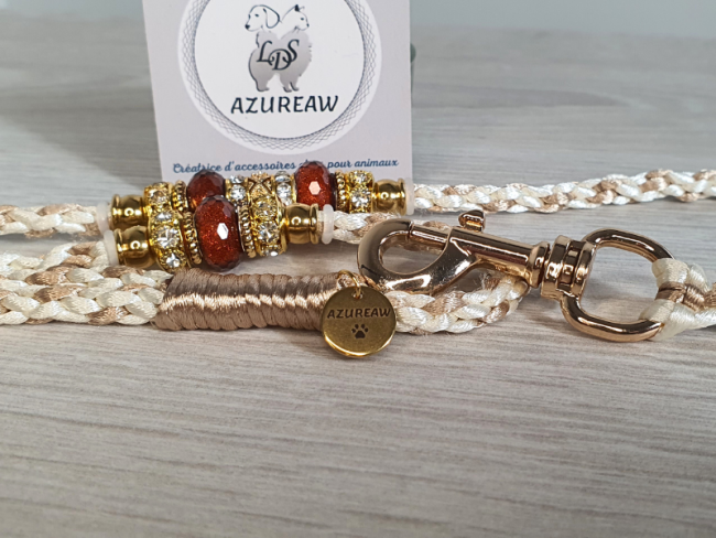 Laisse mousqueton Éclat Praliné – Ivoire & champagne avec perles dorées et chocolat | Azureaw Laisse mousqueton Éclat Praliné ivoire et champagne avec perles dorées et chocolat | Azureaw