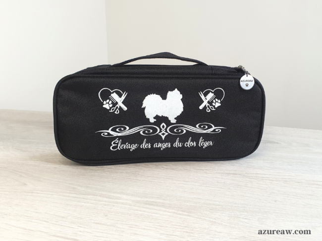 Pochette de toilettage et accessoires pour chien personnalisable, fermée, vue extérieure
