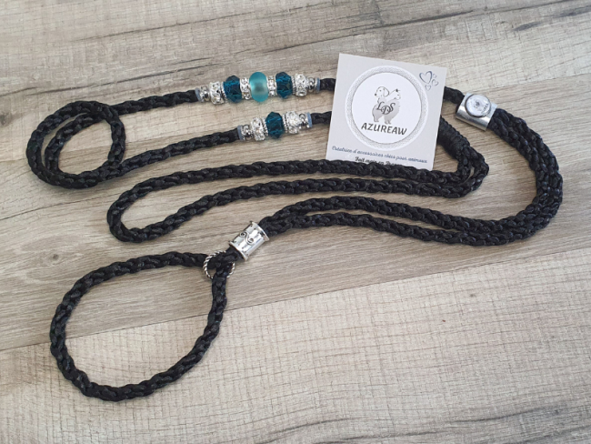 Laisse d’exposition NOCTURNE TURQUOISE – Noir et turquoise avec perles | Azureaw Laisse d’exposition NOCTURNE TURQUOISE noir avec perles turquoise et argent | Azureaw