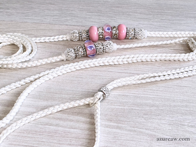 Laisse d’exposition Azureaw blanche tressée main avec perles rose et finition argentée pour chien