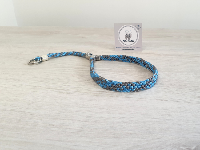 Collier coulissant plat Gris & turquoise - Fait main Collier coulissant plat Gris & turquoise - Fait main