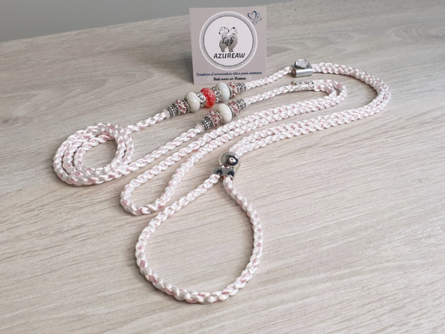 Laisse d’exposition Élégance Poudrée Azureaw, tressée blanc et rose bébé avec perles - Édition Saint-Valentin