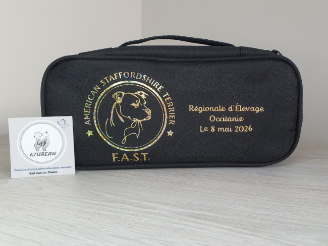 Pochette de toilettage pour chien personnalisable, fermée, vue extérieure