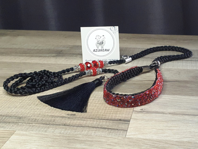 Laisse expositions canines LUXE PAILLETÉE grand chien avec pompon Laisse expositions canines LUXE PAILLETÉE grand chien avec pompon