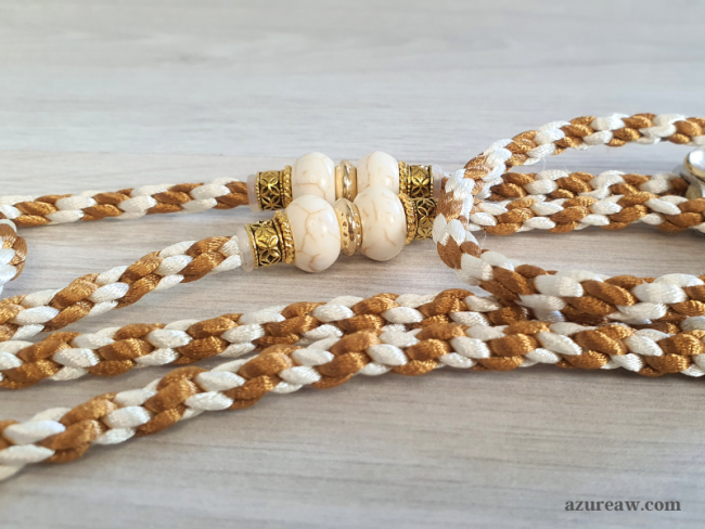 Laisse d’exposition Douceur Caramel, tressée Caramel et ivoire avec perles | Azureaw