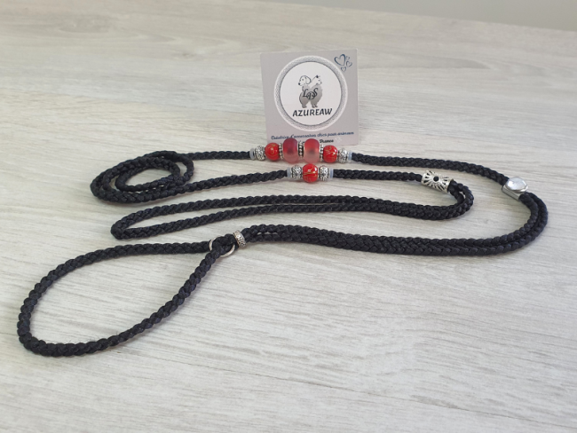Laisse de présentation noir et rouge pour chien – Azureaw laisse présentation noire avec perles rouges et argentées Azureaw