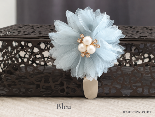 Broche porte-numéro Fleur perles et strass Bleu Azureaw- Fait main