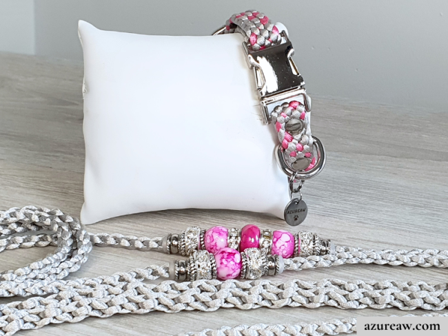 Ensemble laisse mousqueton Étoile rosée Azureaw et collier assorti, un tressage fait main argenté avec perles.
