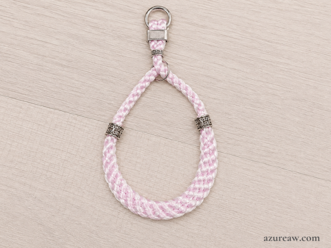 Collier modèle Plat - Mini/Petit modèle - Fait main 