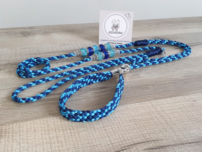 Laisse expositions canines MARINE TURQUOISE avec sous gorge pour grand chien - Fait main Laisse expositions canines MARINE TURQUOISE avec sous gorge pour grand chien - Fait main