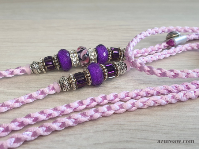 Laisse d’exposition Parme élégance Azureaw, tressage parme avec perles violette et finition argentée