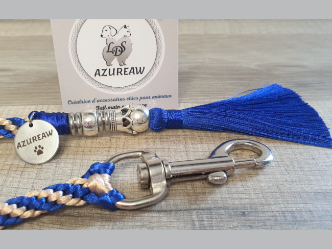 Laisse mousqueton BLEU ROI CHAMPAGNE avec pompon pour moyen et grand chien - Fait main
