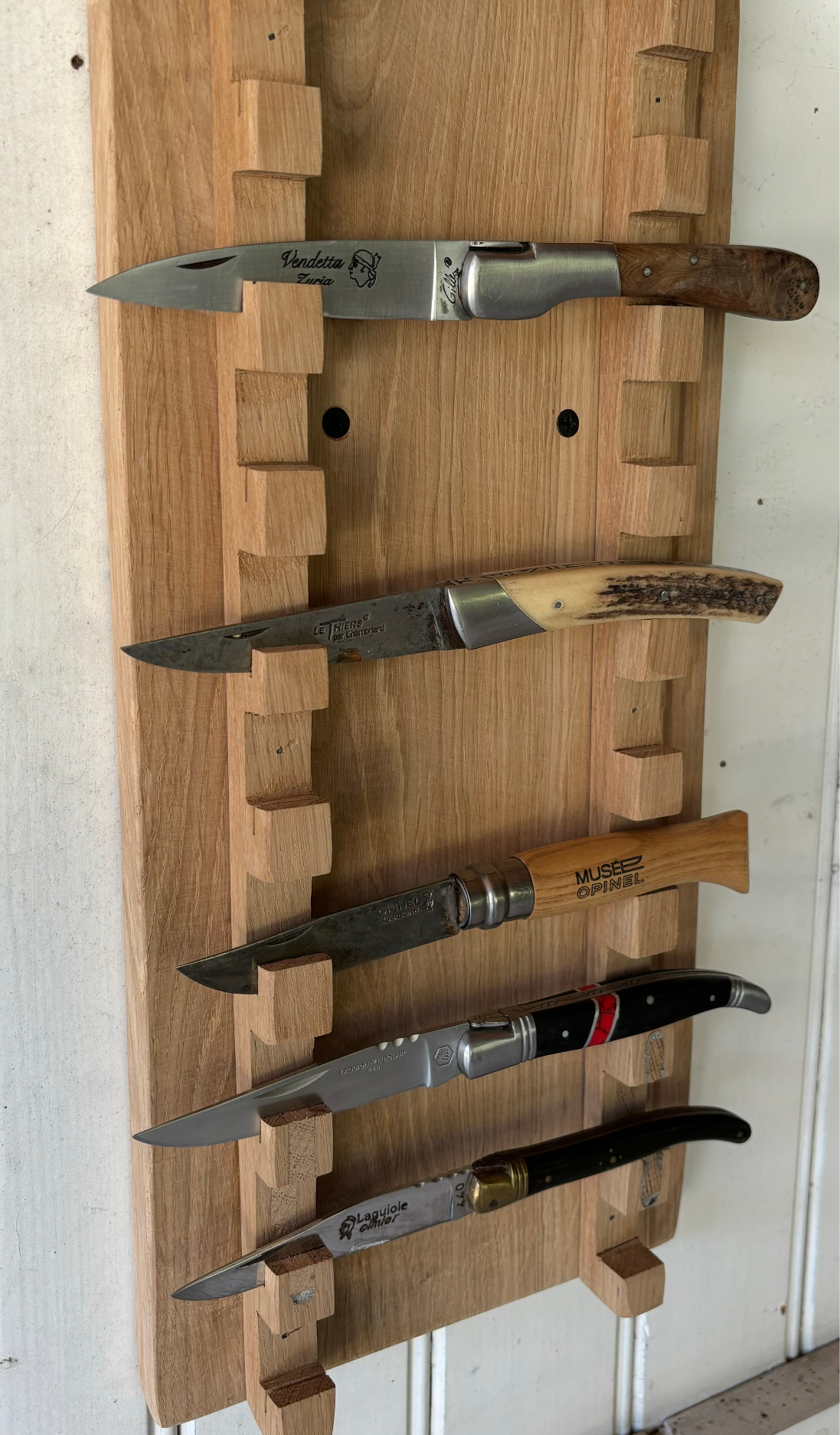 Présentoire 10 couteaux mural