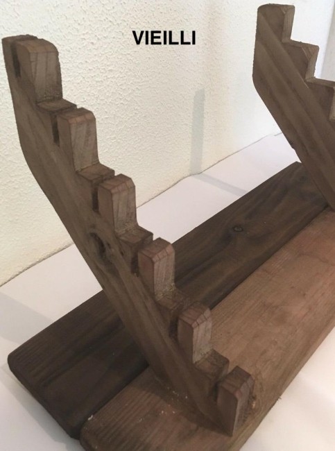 10 baionnettes à poser en sapin vieilli 10 baionnettes à poser en sapin vieilli