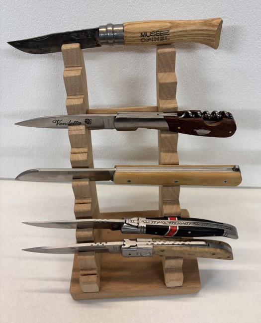 PRESENTOIR 10 COUTEAUX OBLIQUE EN BOIS DE MERISIER