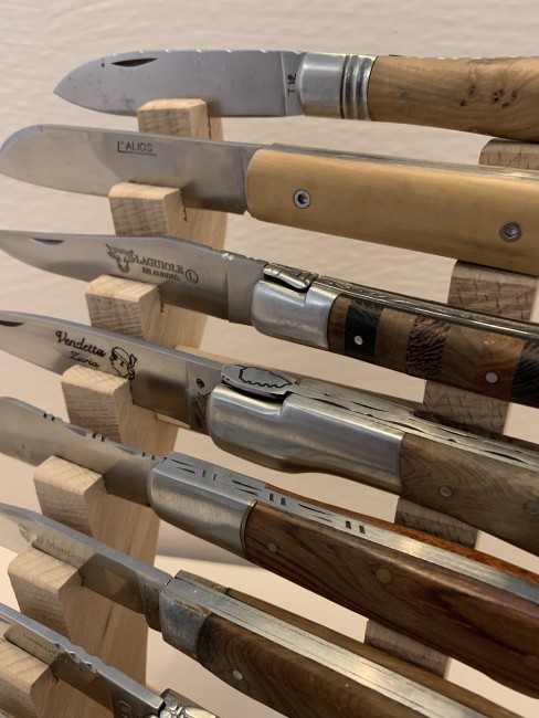 présentoire 15 couteaux en bois de hetre