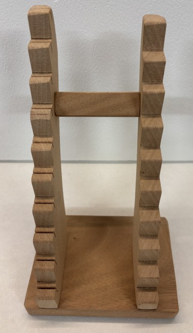 PRESENTOIR 10 COUTEAUX OBLIQUE EN BOIS DE MERISIER