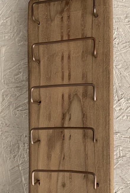 support métal 16 couteaux sapin vieilli support métal 16 couteaux sapin vieilli