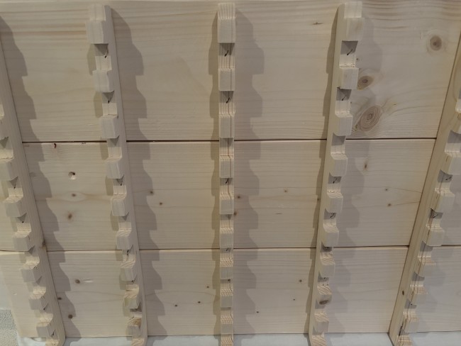 support mural 30 couteaux en bois de sapin